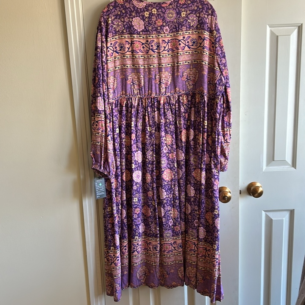 Loose Fitting Floral Boho Style Rayon Dress NWT - Picture 5 of 12